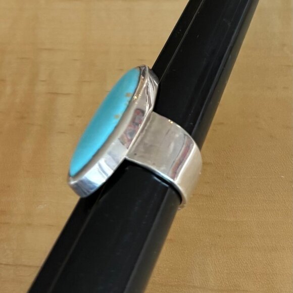 Turquoise & Sterling Silver Contemporary Ring Size 7 3/4 - Picture 4 of 7